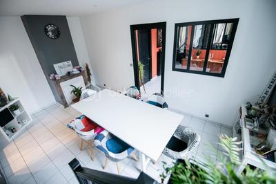 Maison de ville - 184 m² - 9 pièces