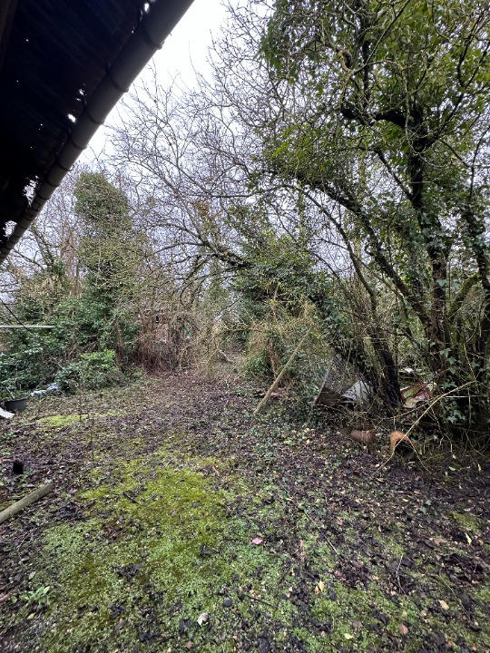 Grange - 140 m² - 1 pièce