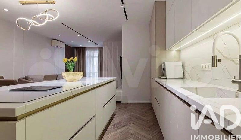 Appartement - 79 m² - 5 pièces