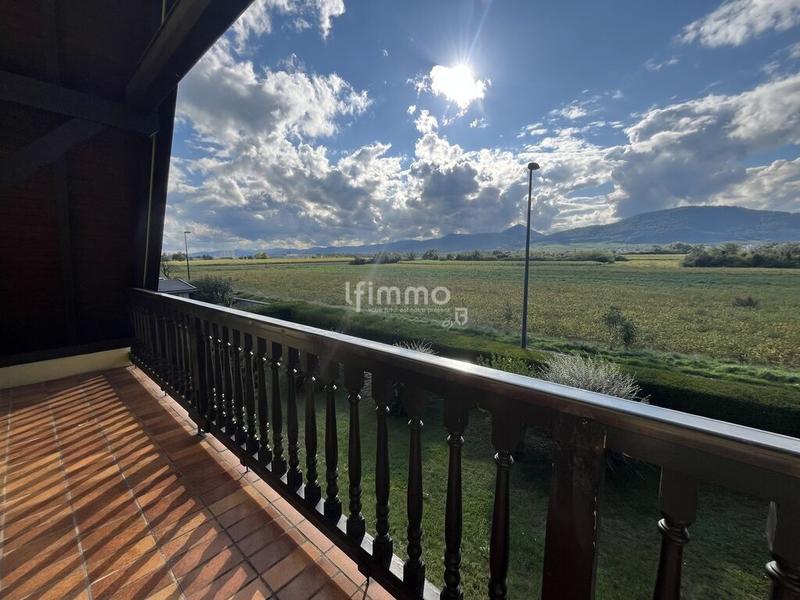 Château - 137 m² - 5 pièces