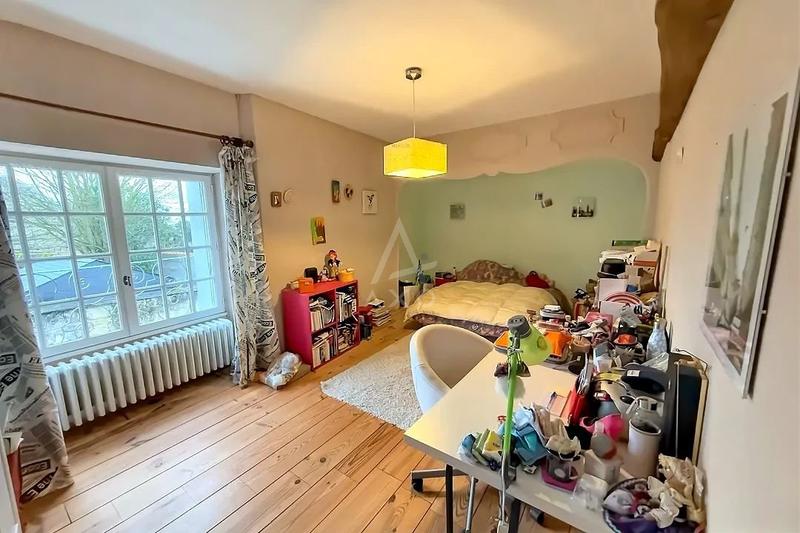 Maison - 310 m² - 12 pièces