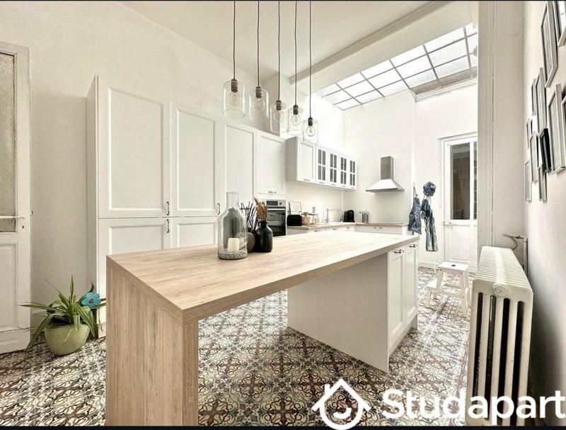 Chambre - 15 m² - 1 pièce