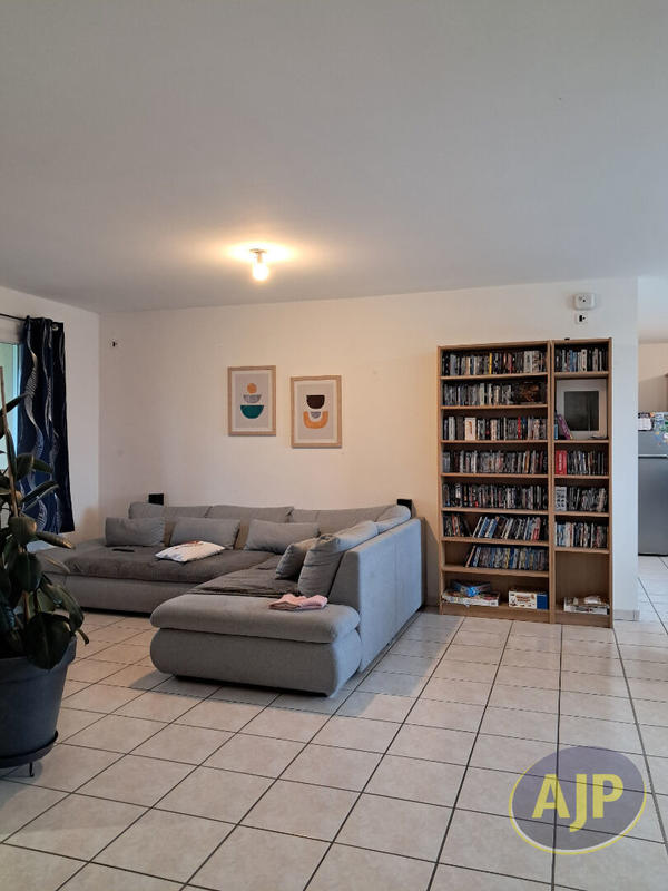 Maison - 99 m² - 4 pièces