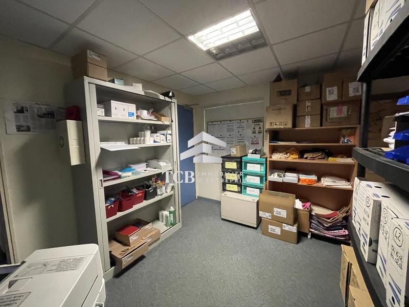 Local d'activités - 790 m²