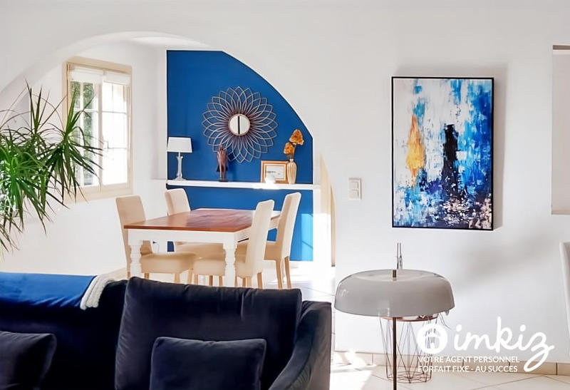 Maison - 215 m² - 7 pièces