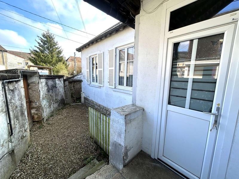 Maison traditionnelle - 95 m² - 5 pièces