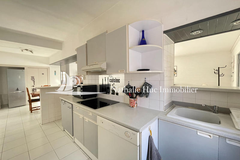 Maison - 258 m² - 7 pièces