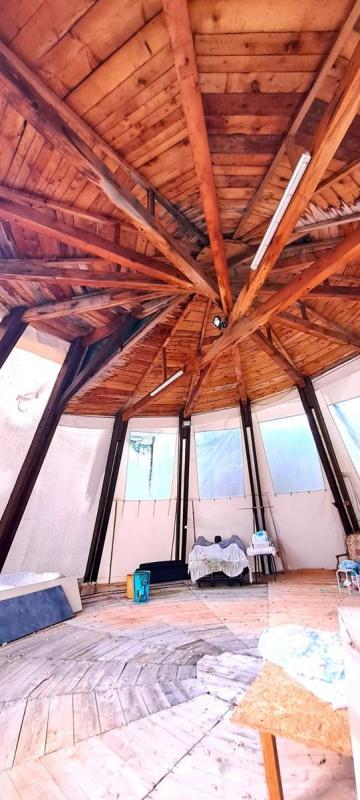 Maison - 300 m² - 5 pièces