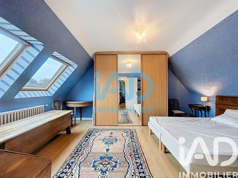 Maison - 200 m² - 9 pièces