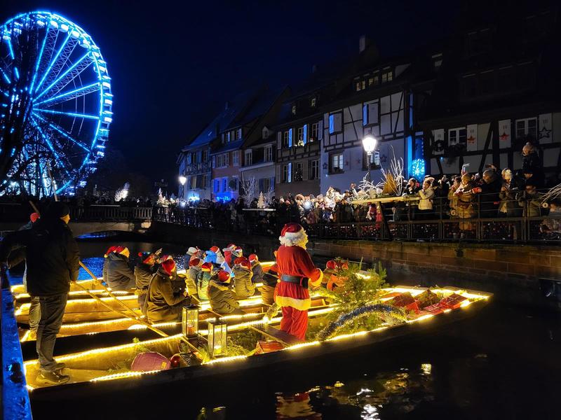 Les enfants chantent Noël sur les barques - Ecole de Jebsheim