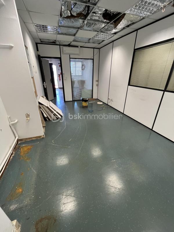 Bureau - 350 m² - 5 pièces