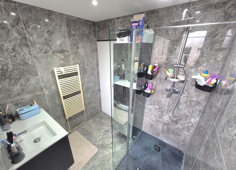 Maison - 111 m² - 6 pièces