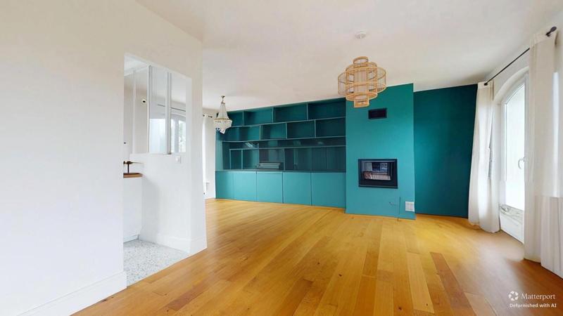 Maison - 180 m² - 8 pièces