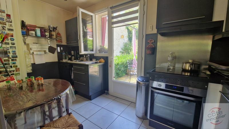 Maison - 92 m² - 4 pièces