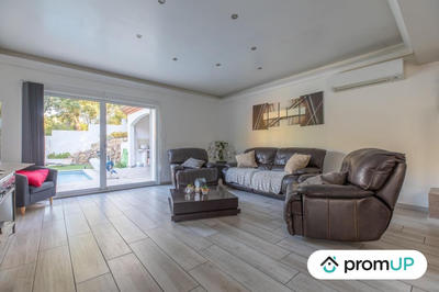 Maison - 240 m² - 7 pièces