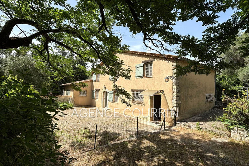 Maison - 138 m² - 4 pièces