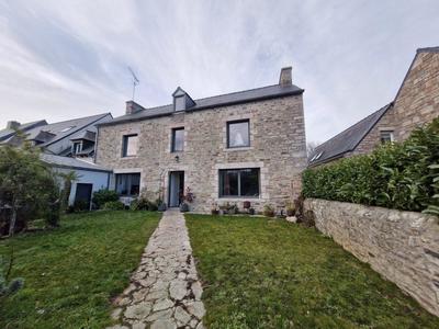 Maison - 123 m² - 7 pièces