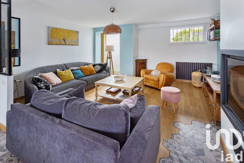 Maison - 198 m² - 9 pièces