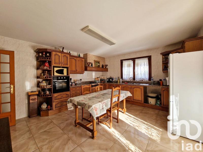 Maison - 215 m² - 6 pièces