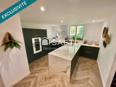 Maison - 215 m² - 8 pièces