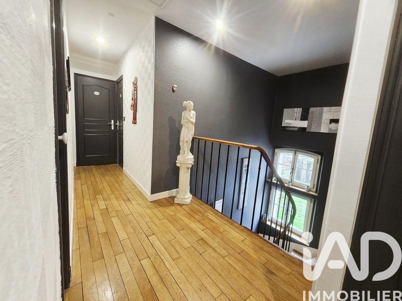 Maison - 125 m² - 8 pièces