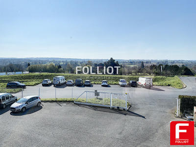 Local commercial - 196 m²