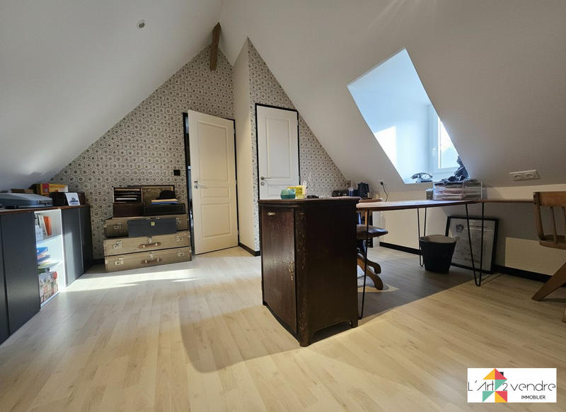 Maison - 156 m² - 8 pièces