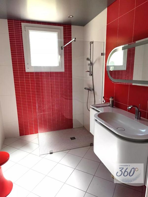 Maison - 143 m² - 6 pièces