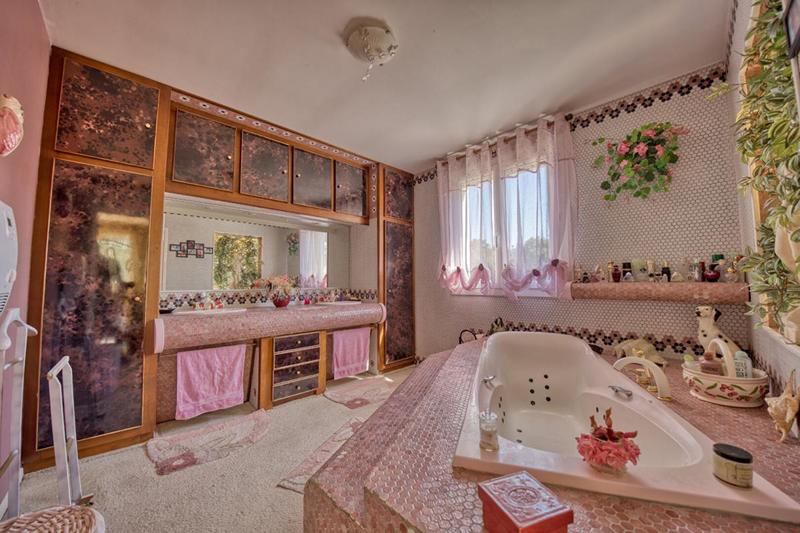 Demeure - 233 m² - 8 pièces