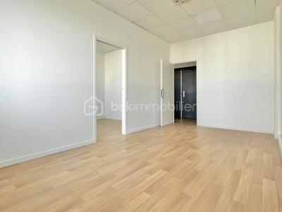 Bureau - 33 m² - 2 pièces