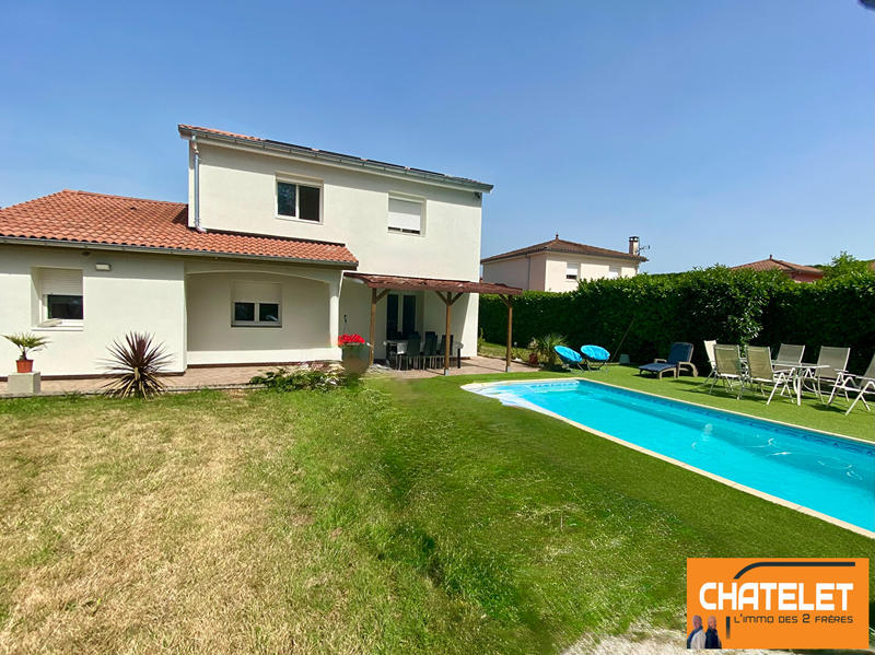 Maison - 157 m² - 7 pièces