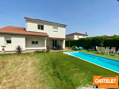 Maison - 157 m² - 7 pièces