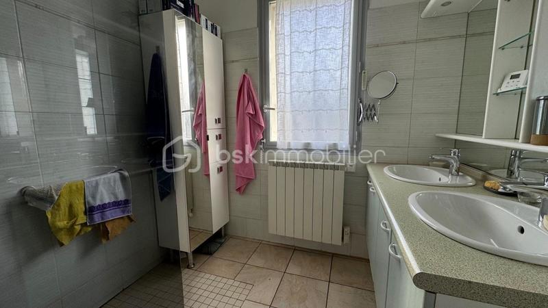 Maison traditionnelle - 132 m² - 7 pièces