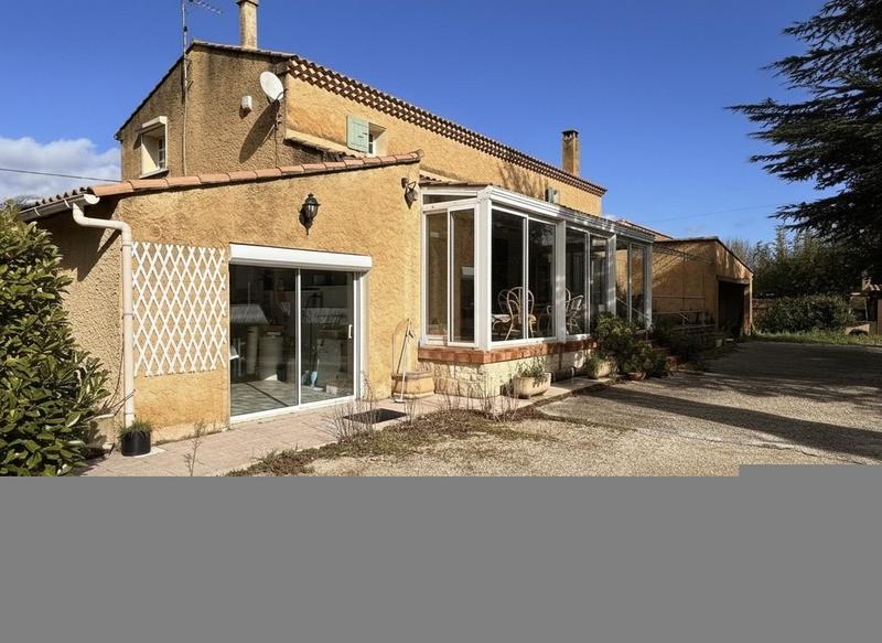 Maison - 198 m² - 7 pièces