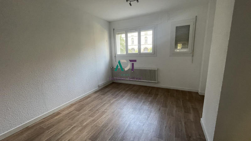 Appartement - 217 m² - 9 pièces