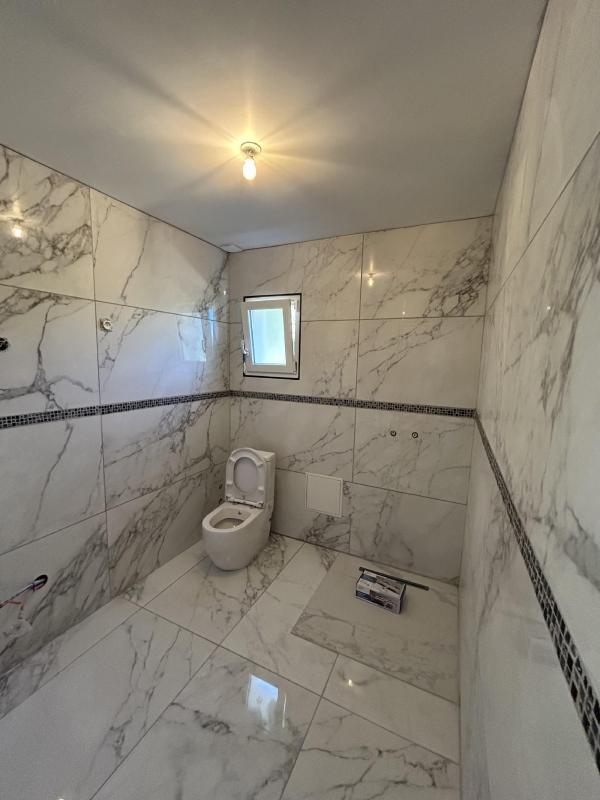 Pavillon - 138 m² - 7 pièces