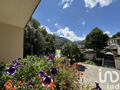 Maison - 266 m² - 10 pièces