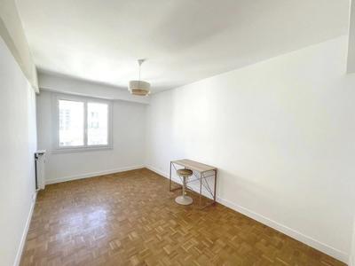 Appartement - 95 m² - 3 pièces