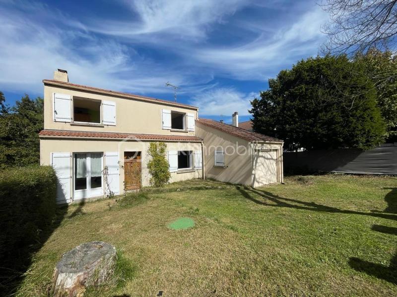 Maison - 111 m² - 5 pièces