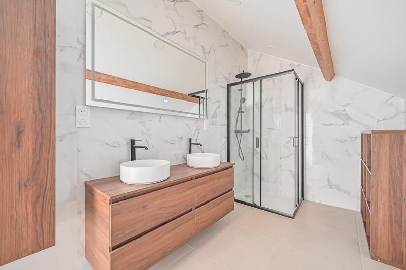 Maison contemporaine - 200 m² - 7 pièces