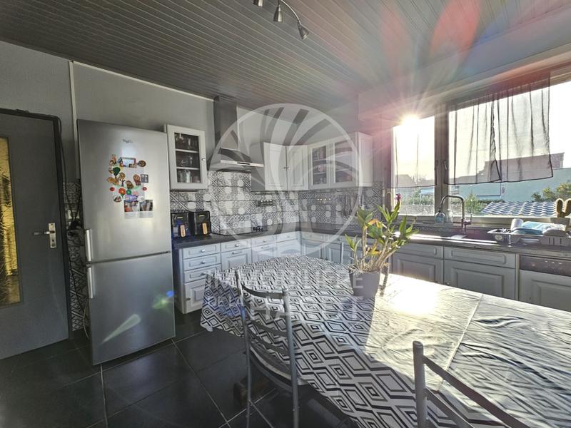 Maison - 84 m² - 4 pièces