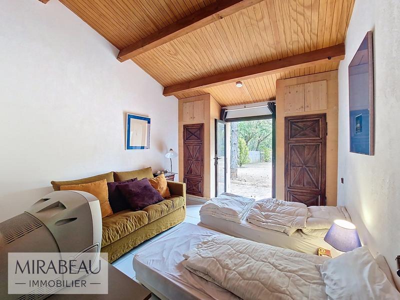 Maison - 252 m² - 7 pièces