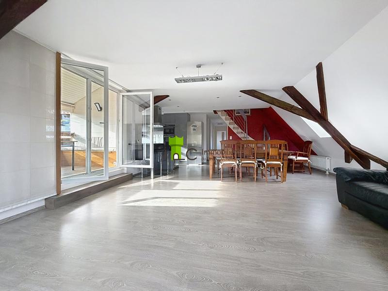 Appartement - 125 m² - 5 pièces