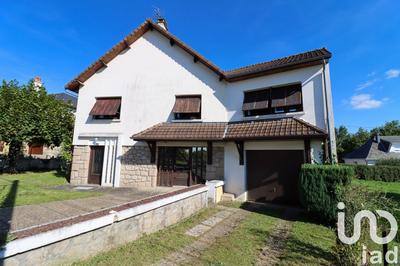 Maison - 161 m² - 7 pièces