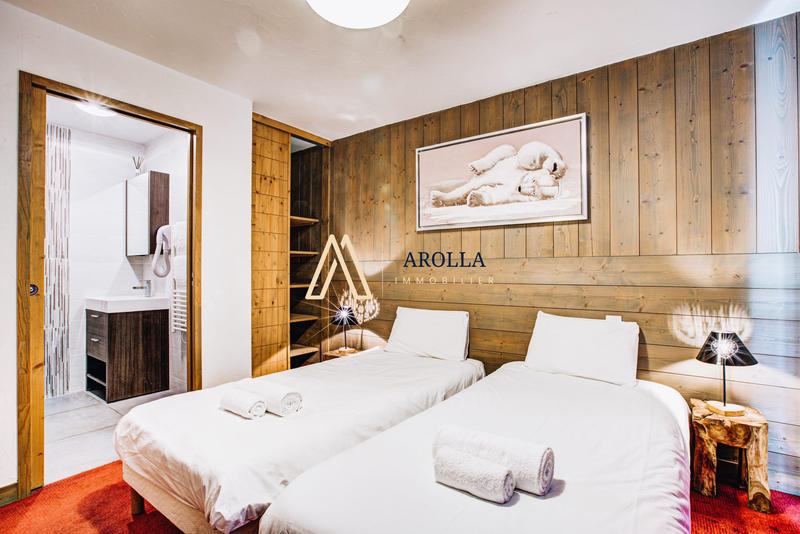 Immeuble - 1 070 m²