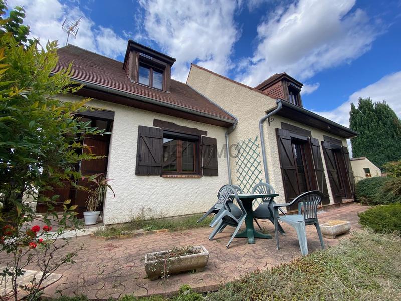 Maison - 111 m² - 5 pièces