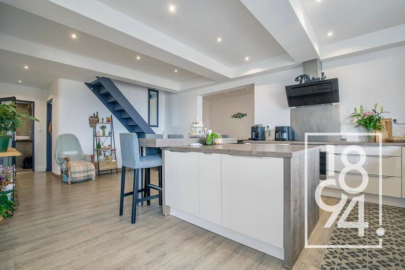 Appartement - 114 m² - 4 pièces