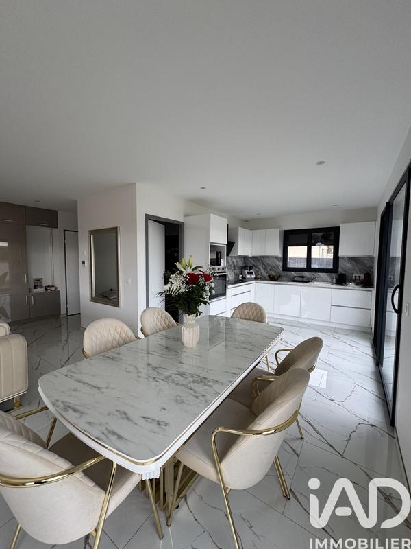 Maison - 101 m² - 4 pièces