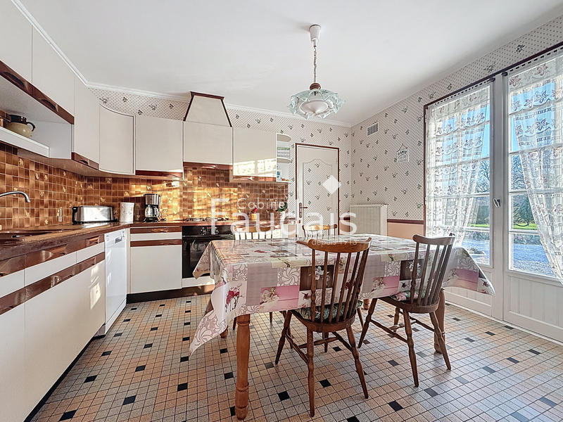 Maison - 97 m² - 5 pièces