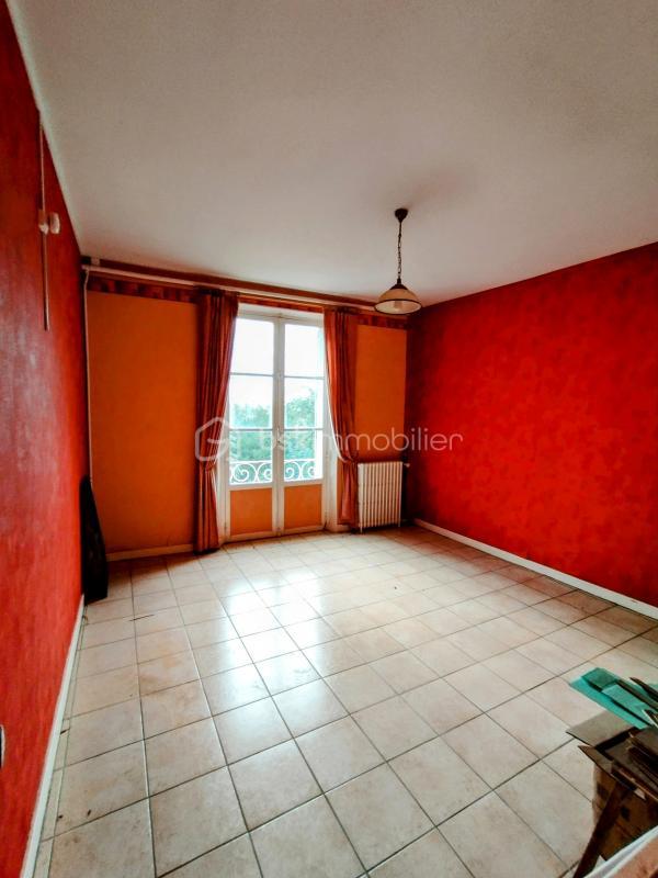 Maison - 480 m² - 14 pièces